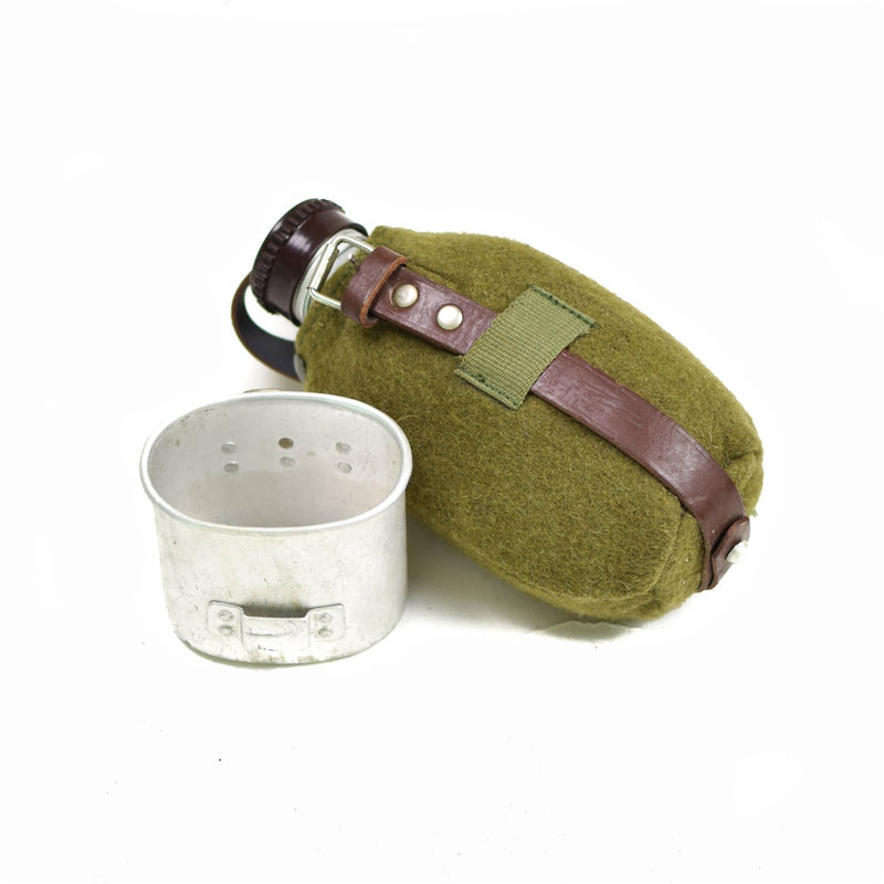 Prawdziwy rumuński puchar armii armii filcowej okładki vintage retro wodoć bottle jak nowy