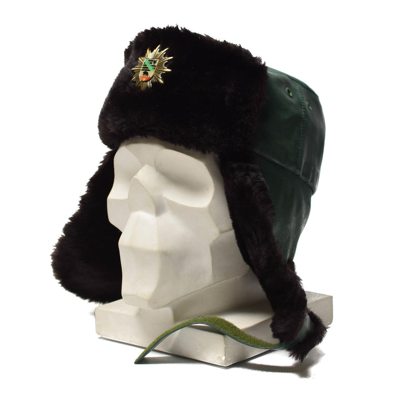 Oryginalna niemiecka policja ciepła zimowa czapka zimna pogoda Faux Fur Ushanka odznaka nowa