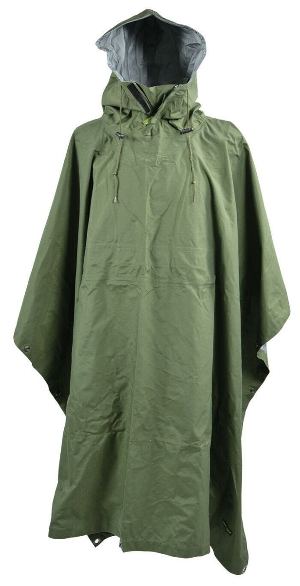 Ale-Tex 3 layer waterproof army green poncho with hood and zipper, designed for rain and wind protection outdoors