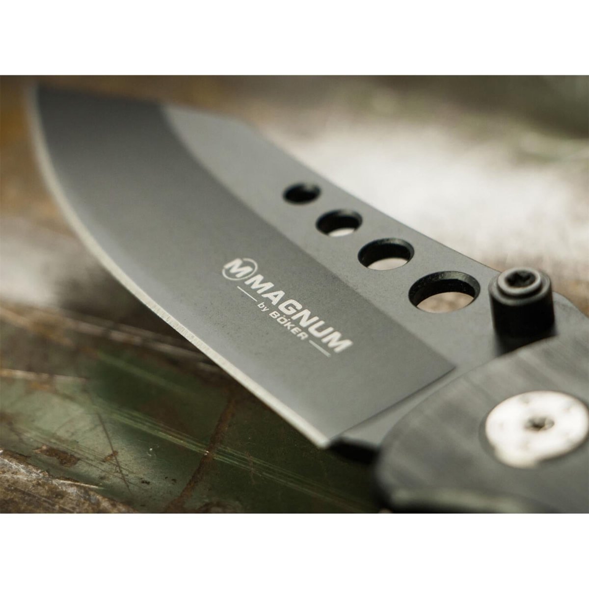Nóż kieszonkowy BOKER Special Forces Tanto, rękojeść stalowa, aluminiowa, czarna, 440A