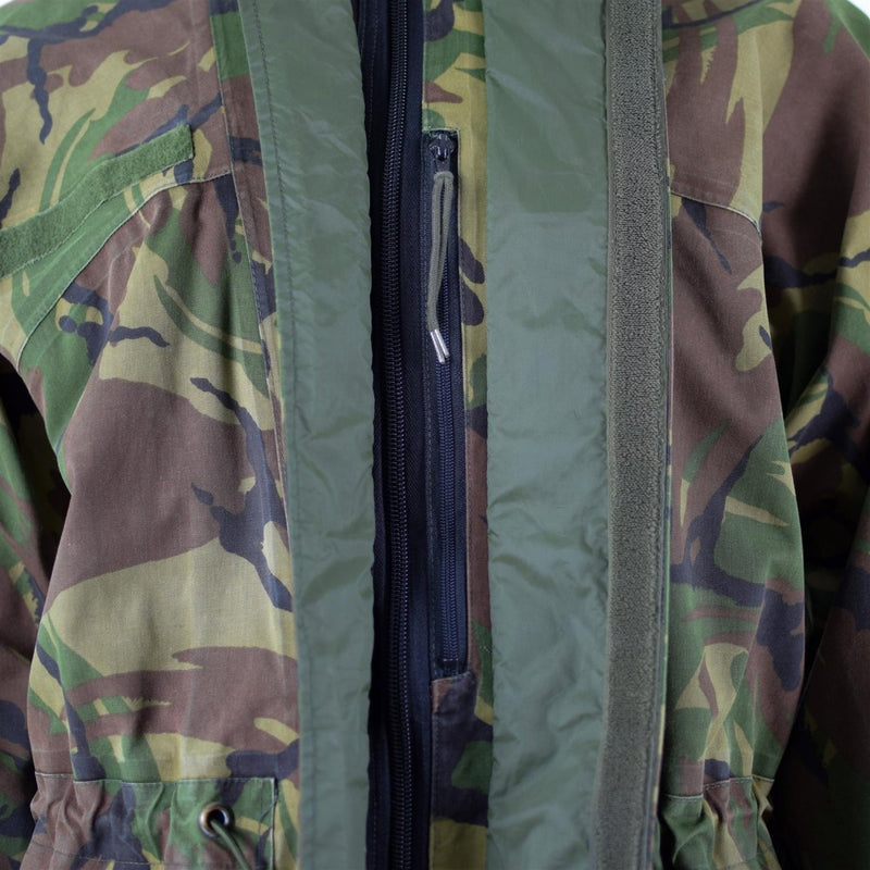 Close-up of zipper and fabric details on Genuine Dutch Army Waterproof Bi-Laminated Combat Parka in DPM Camouflage