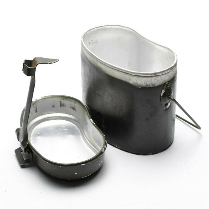 Oryginalny aluminiowy zestaw do bałaganu armii rumuńskiej ze składanymi uchwytami, idealny na kemping i do użytku na zewnątrz.