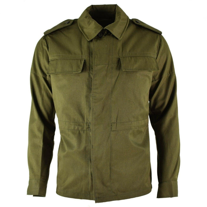 Kurtka polowa M85 armii czeskiej w stylu vintage w kolorze oliwkowym, zapinana na guziki z przodu i wieloma kieszeniami, wykonana z wytrzymałego materiału.