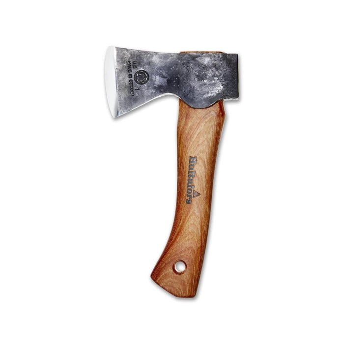 Mini toporek HULTAFORS Ågelsjön z ostrzem ze stali węglowej i ergonomiczną rękojeścią z drewna hikorowego do biwakowania i pieszych wędrówek.