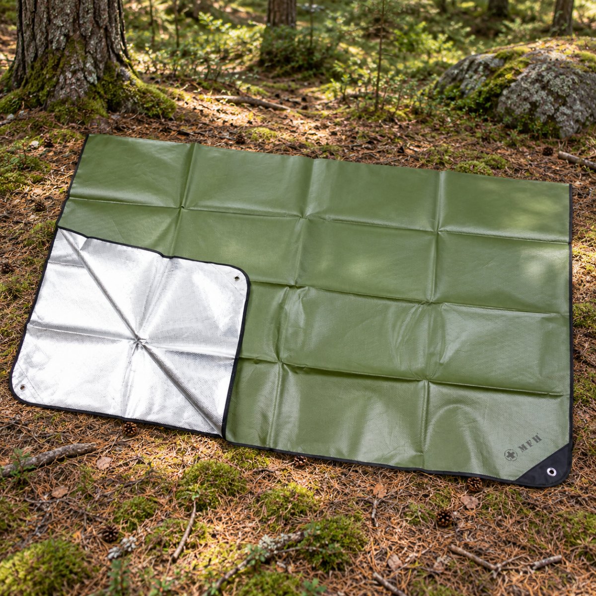 MFH Plandeka awaryjna 210 x 150 cm Podłoga kempingowa powlekana aluminium OD Green