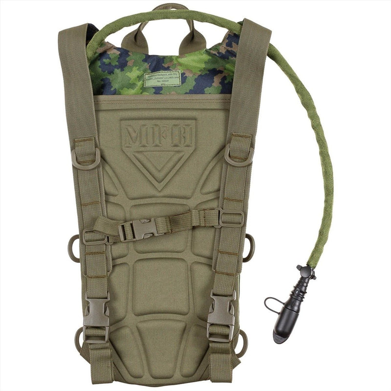MFH Hydration Backpack 2,5L TPU Bladder Ventilated Padding M05 Camo