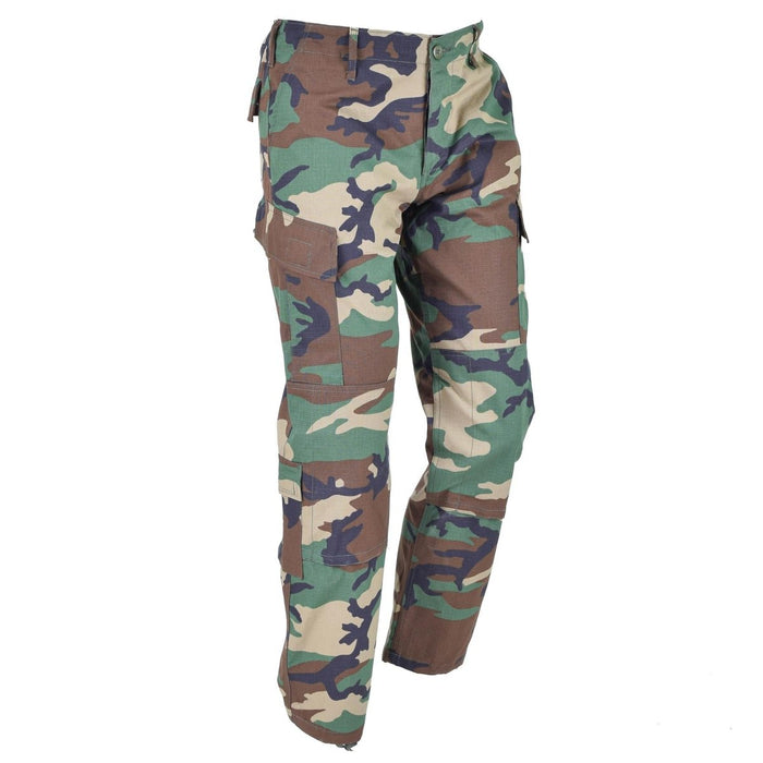 Mil-Tec U.S. Spodnie bojówki BDU typu woodland camo ripstop w stylu wojskowym, ze wzmocnionymi kolanami i wieloma kieszeniami
