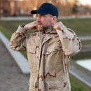 Oryginalny holenderski powłokę wojskową Regulowane mankiety Hemline Desert Camo