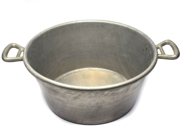 Duży, aluminiowy garnek do gotowania armii francuskiej w stylu vintage z podwójnymi uchwytami, idealny do gotowania na świeżym powietrzu i w stylu wojskowym.